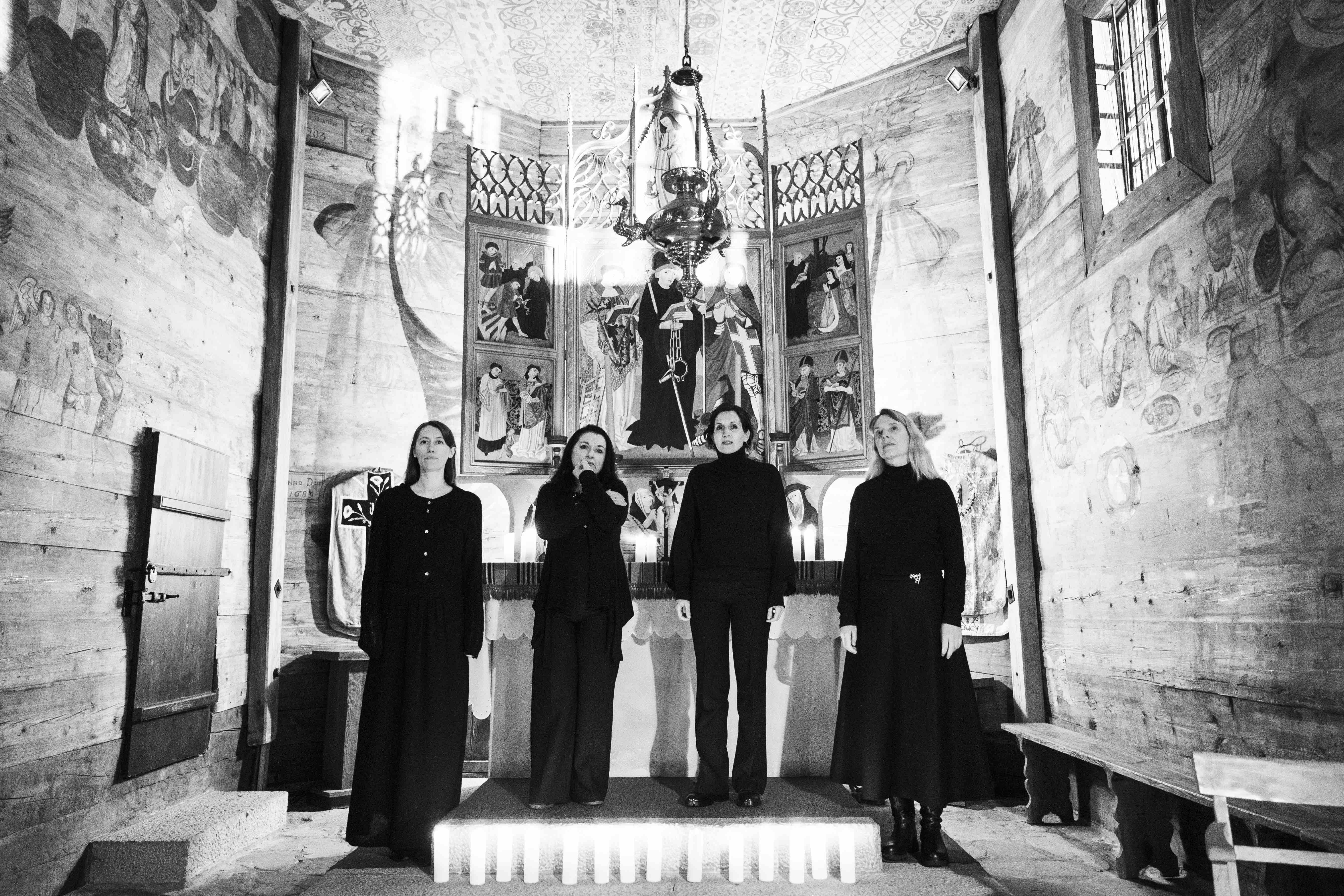  ENSEMBLE PEREGRINA